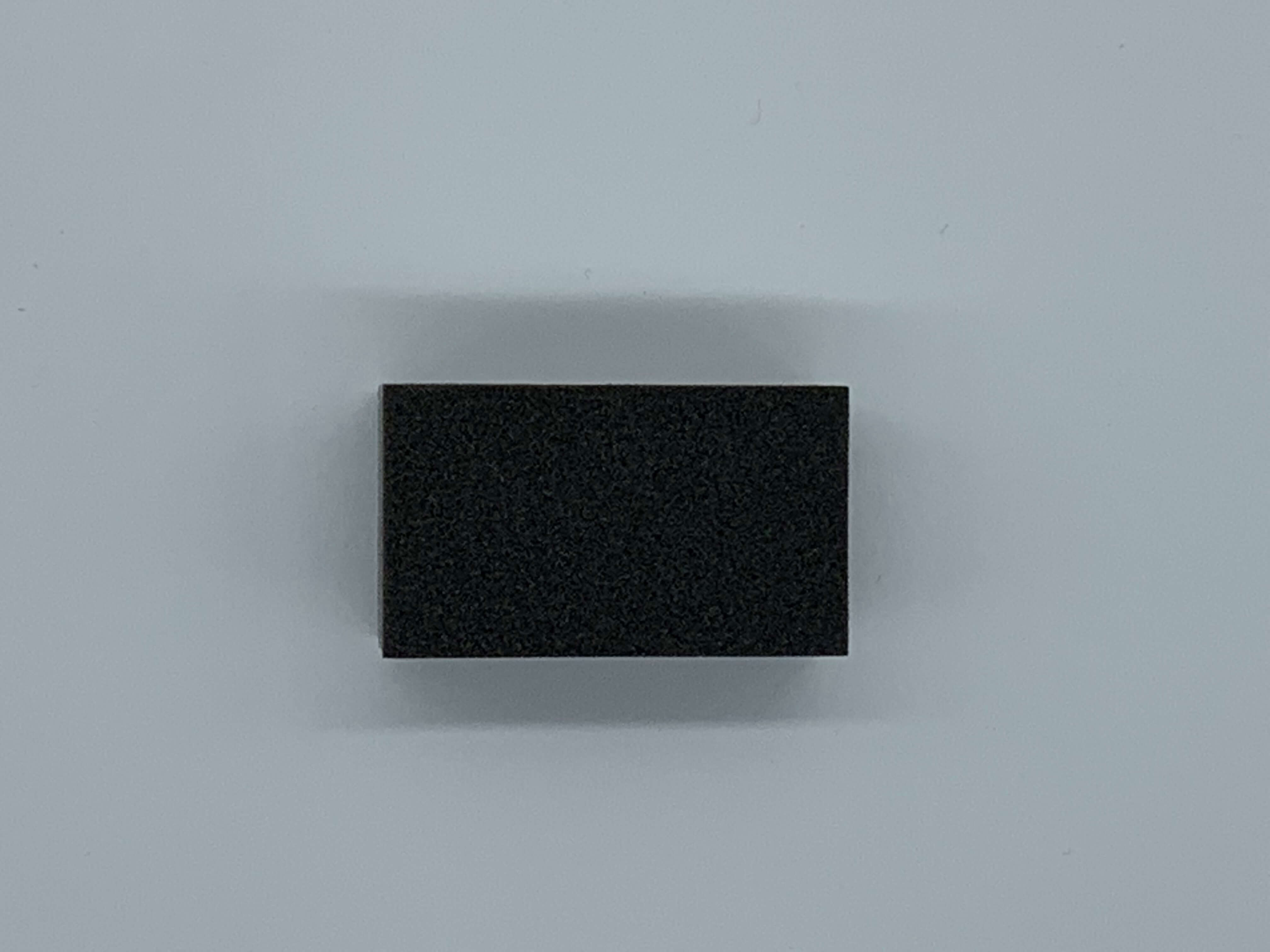 グローブ手入れ用スポンジ(裏側）
